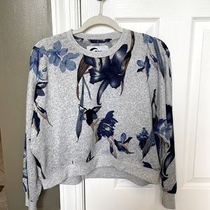 Zyia adult cropped floral sweater size Small